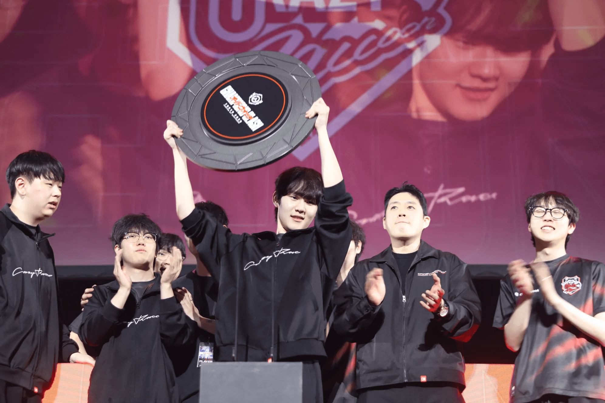📝 Crazy Raccoon conquer the Champions Clash and secure EWC qualification